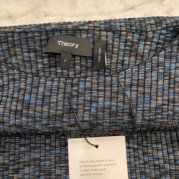 NWT💕Theory Cabled Print Ribbed Boatneck Sweater with Bell Sleeves Size P - Picture 11 of 14